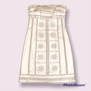 White House Black Market white sequin mini strapless dress. Size 2🤍